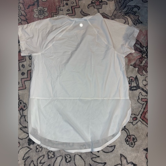 Athleta Women’s White Short Sleeve Shirt, Sz XS, mesh back panel - Picture 2 of 4